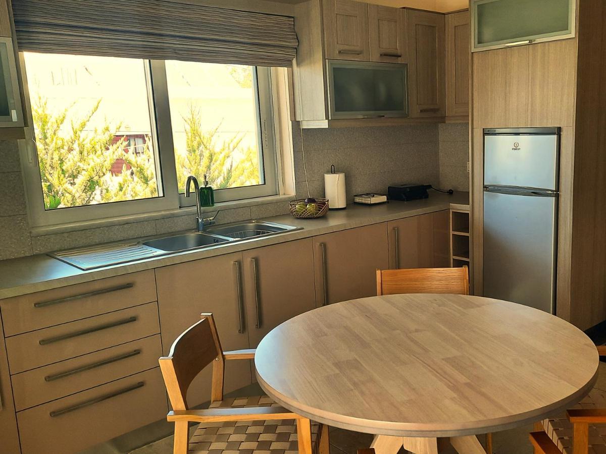 Elena Apartment Kato Daratso